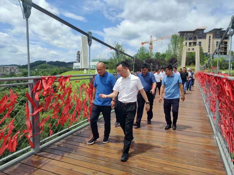 木(mù)制吊橋